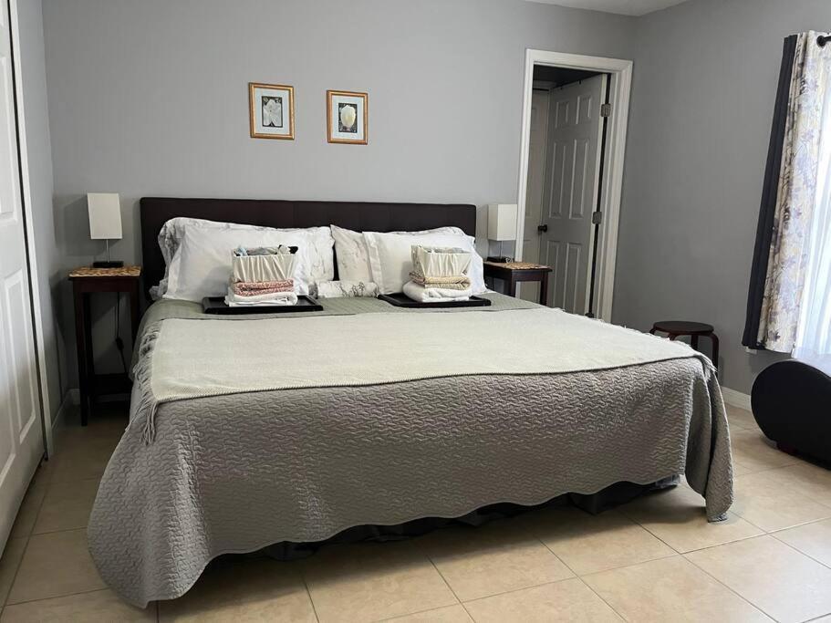 Debbie'S 3-Bedroom Apartment In A Duplex Cape Coral Extérieur photo